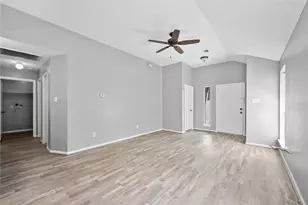 5418 Forest Bridge Way, Houston, TX 77066 - Photo 5