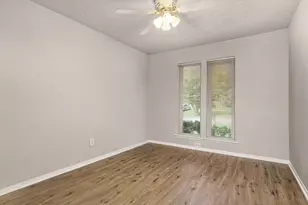 11111 Sagepike Cir, Houston, TX 77089 - Photo 9