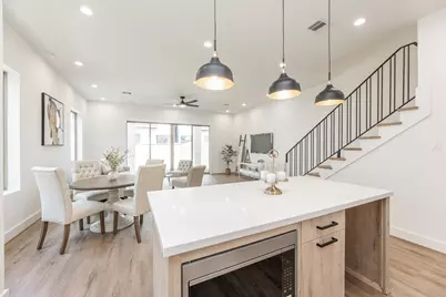 311 E 34th Street #B, Houston, TX 77018 - Photo 7