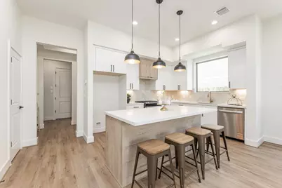 311 E 34th Street #B, Houston, TX 77018 - Photo 11