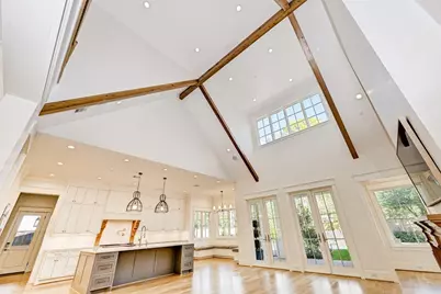 718 Magdalene Drive, Houston, TX 77024 - Photo 11