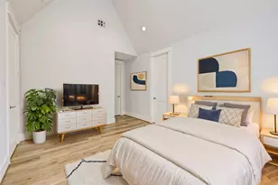 718 Magdalene Dr, Houston, TX 77024 - Photo 43