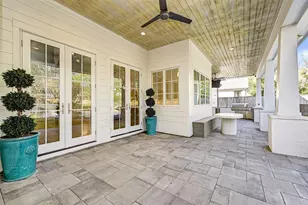 718 Magdalene Dr, Houston, TX 77024 - Photo 39