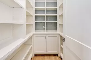 718 Magdalene Dr, Houston, TX 77024 - Photo 33