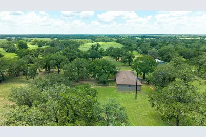 1130 County Road 1G, Hallettsville, TX 77964 - Photo 5