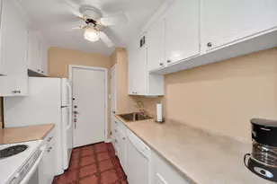 2824 Briarhurst Dr Dr, Houston, TX 77057 - Photo 19