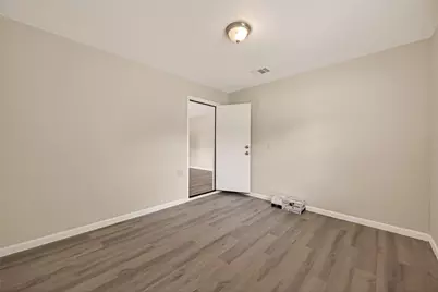 14022 Rosecrest Drive, Houston, TX 77045 - Photo 15