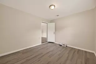 14022 Rosecrest Dr, Houston, TX 77045 - Photo 15