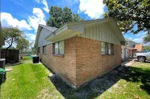 8623 Nairn St, Houston, TX 77074 - Photo 3