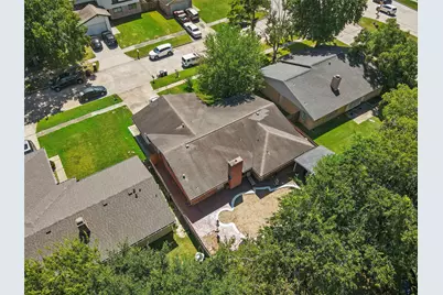 10530 Towne Square Road, Sugar Land, TX 77498 - Photo 27