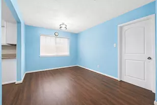 10530 Towne Square Rd, Sugar Land, TX 77498 - Photo 9