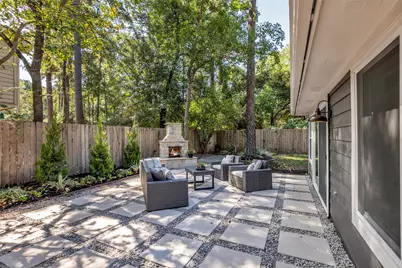235 S Pathfinders Circle, The Woodlands, TX 77381 - Photo 13