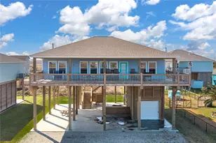 959 Honeysuckle, Crystal Beach, TX 77650 - Photo 5
