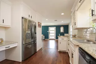 845 W 21st St, Houston, TX 77008 - Photo 11