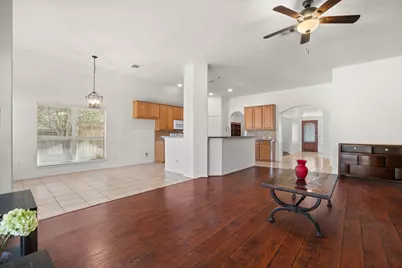 6410 Pinewood Court, Katy, TX 77493 - Photo 9