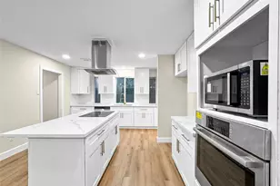 1023 Cragmore Dr, Seabrook, TX 77586 - Photo 3