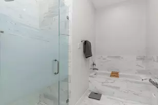 10921 Oriole Pl, Conroe, TX 77385 - Photo 15