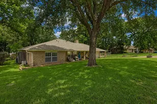 1450 Pleasant Valley Dr, Huntsville, TX 77340 - Photo 3