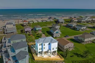 622 Crane Ct, Surfside Beach, TX 77541 - Photo 1