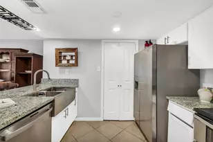 64 April Hill, Conroe, TX 77356 - Photo 11