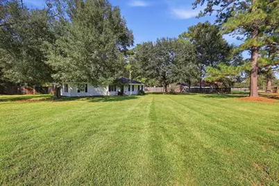 13630 Rolling Hills Drive, Beaumont, TX 77713 - Photo 3