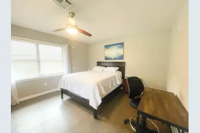 8423 Glen Valley Drive, Houston, TX 77061 - Photo 7