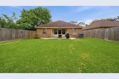 1916 41st Avenue N, Texas City, TX 77590 - Photo 13