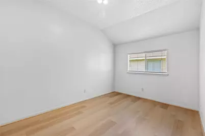 8118 Vista Del Sol Drive, Houston, TX 77083 - Photo 19