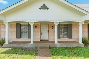 47 Adler Cir, Galveston, TX 77551 - Photo 3