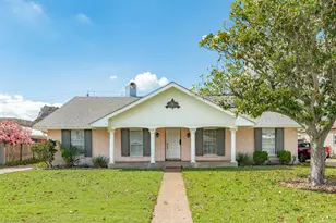 47 Adler Cir, Galveston, TX 77551 - Photo 1