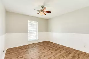 47 Adler Cir, Galveston, TX 77551 - Photo 25