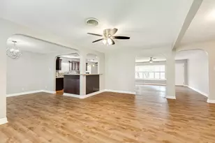 47 Adler Cir, Galveston, TX 77551 - Photo 9