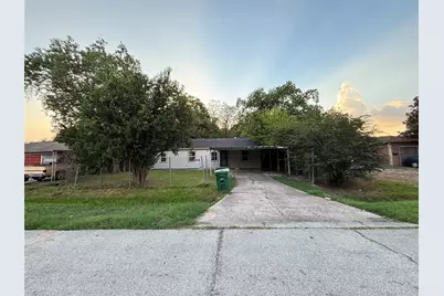 10010 Cathedral Drive, Houston, TX 77051 - Photo 3