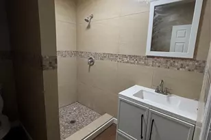 10010 Cathedral Dr, Houston, TX 77051 - Photo 21