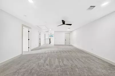 5439 Kinglet Street, Houston, TX 77096 - Photo 17