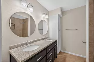 14328 Misty Meadow Ln, Houston, TX 77079 - Photo 25
