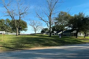 731 S Tesch St, Bellville, TX 77418 - Photo 1