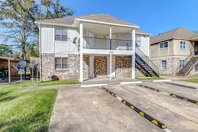 702 Lyle West Avenue #C, Cleveland, TX 77327 - Photo 3