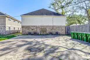 702 Lyle W Ave, Cleveland, TX 77327 - Photo 19