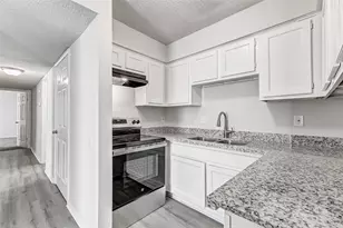 702 Lyle W Ave, Cleveland, TX 77327 - Photo 11