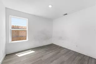 9405 Madera Rd, Houston, TX 77078 - Photo 11