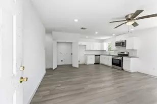 9405 Madera Rd, Houston, TX 77078 - Photo 1