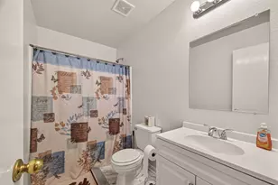 12002 S Christophers Walk Ct, Houston, TX 77089 - Photo 15