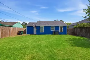 5330 Pershing St, Houston, TX 77033 - Photo 19