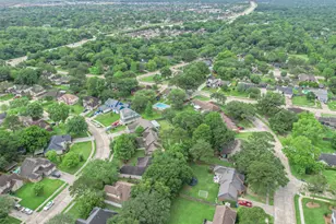 718 Regency Ct, Friendswood, TX 77546 - Photo 21