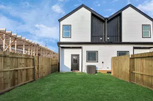 8533 Amadwe Unit A/B St, Houston, TX 77051 - Photo 35