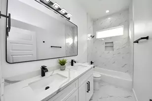 8533 Amadwe Unit A/B St, Houston, TX 77051 - Photo 31