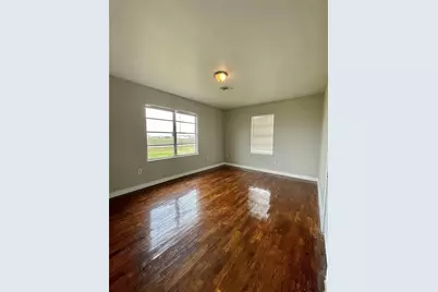 327 W 7th Street, Freeport, TX 77541 - Photo 11