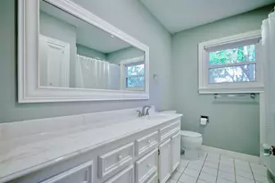 717 Sue Barnett Dr, Houston, TX 77018 - Photo 11