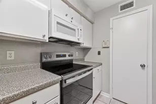 3700 W Clay St, Houston, TX 77019 - Photo 13